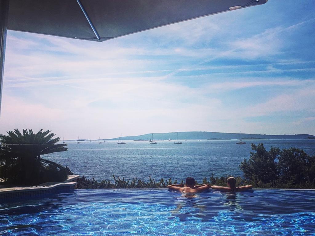 Villa Vesna Private Beach Donji Okrug  Bagian luar foto